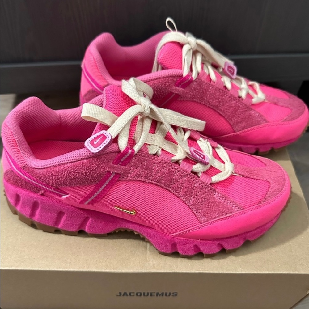 Nike x Jacquemus women sneakers. Size 8.